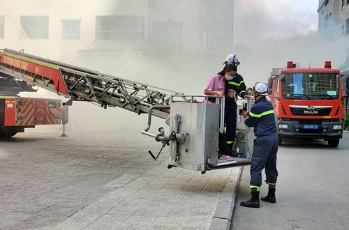 Quận Hoàng Mai diễn tập phòng cháy, chữa cháy, đảm bảo phản ứng nhanh trong mọi tình huống